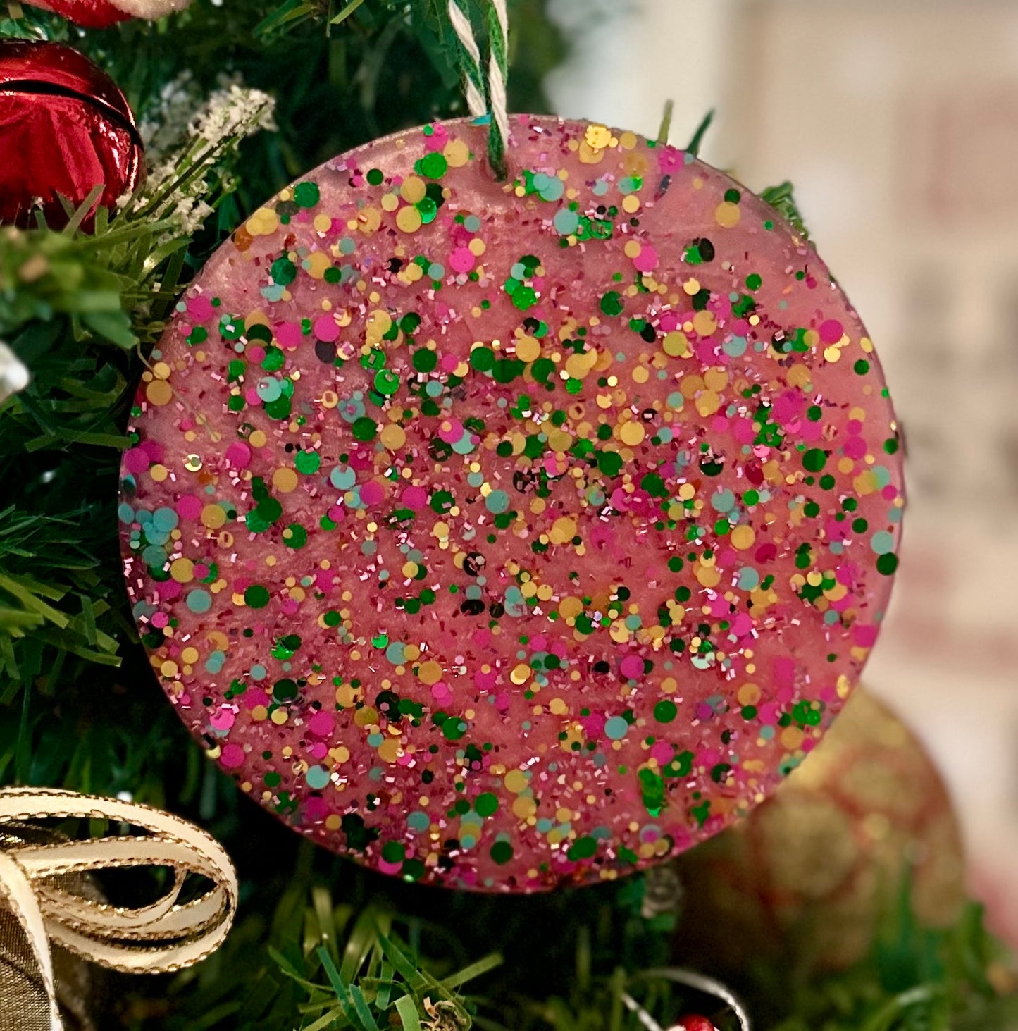 Sprinkle Scarlet Xmas Tree Sticker Ball Big
