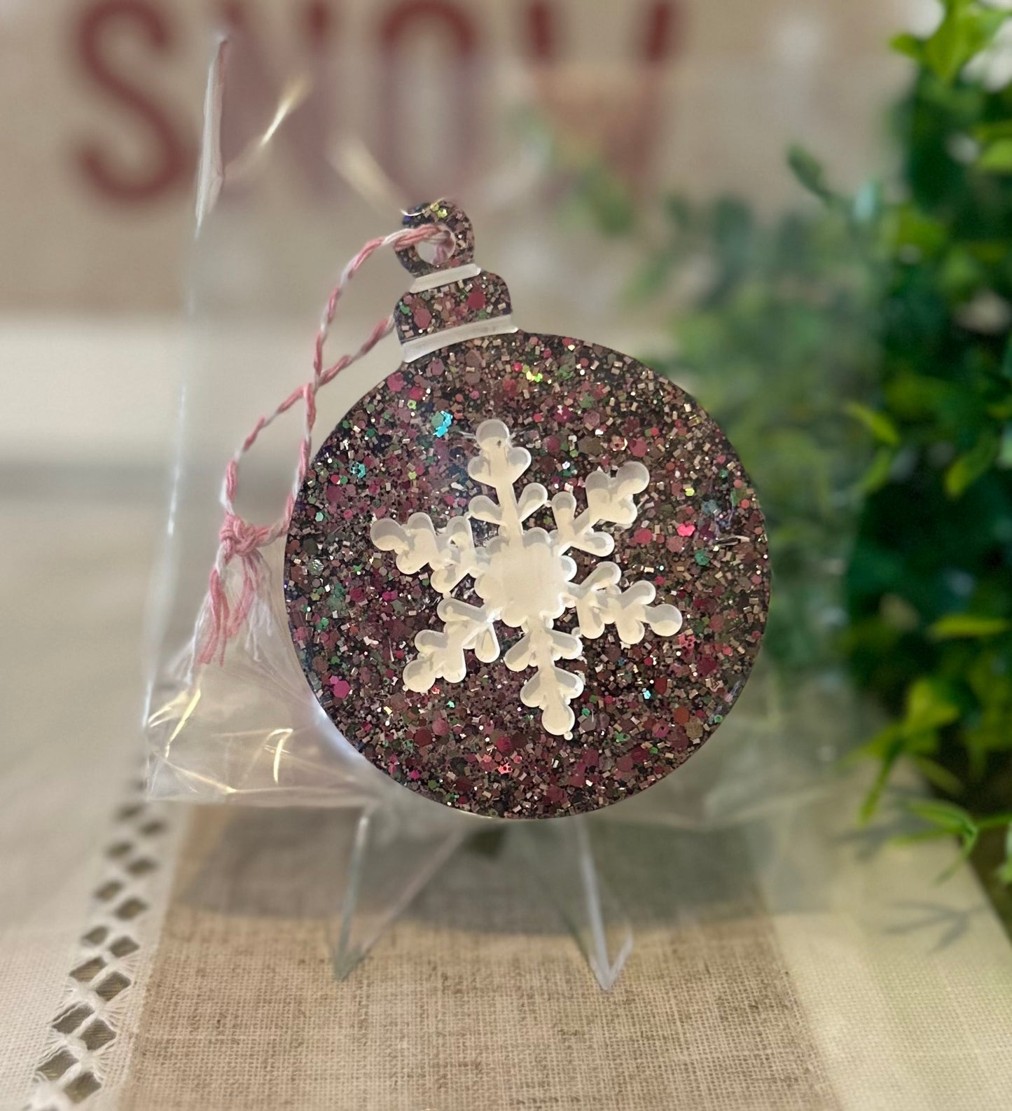 Shooting Star Windcandy Snowflake Ball